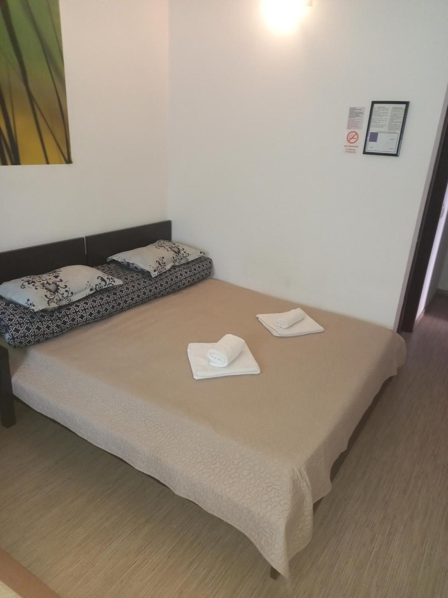 Villa Zorba Bucharest Room photo